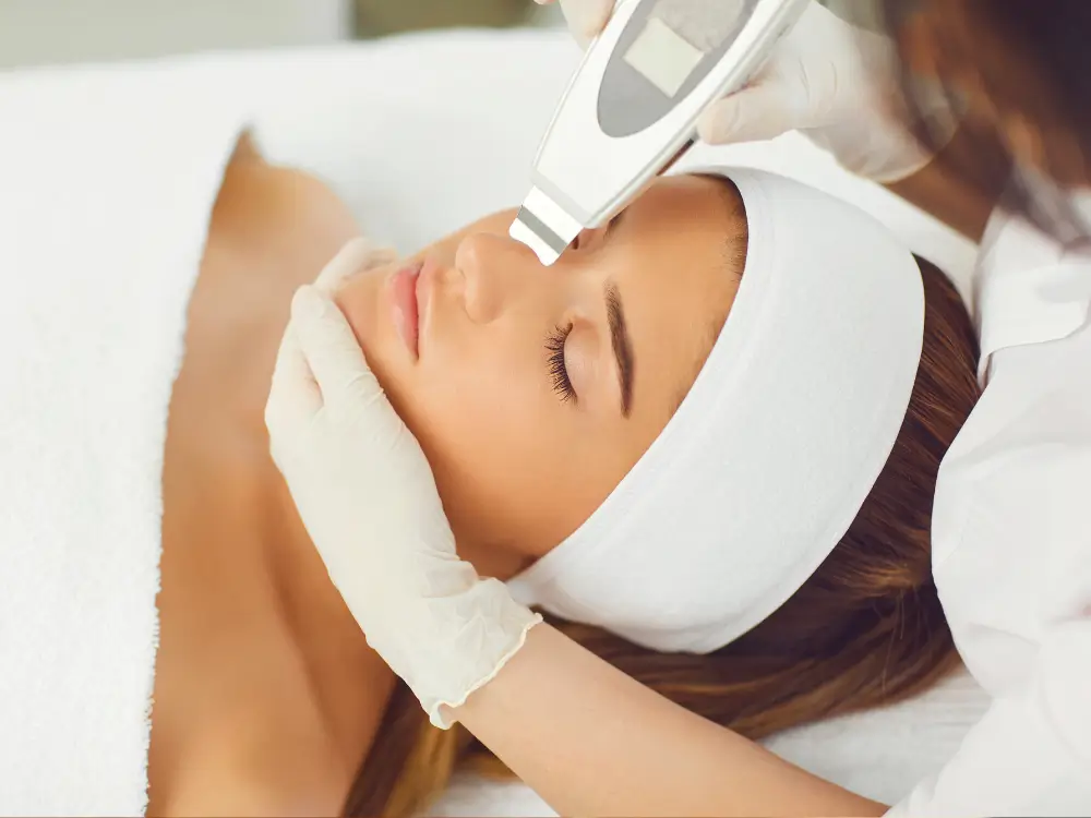 Beleza real começa com escolhas diárias: skincare inteligente aos 40+