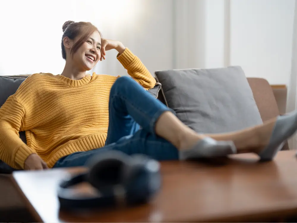 Gostar de ficar sozinha aos 40: É Paz ou Depressão?